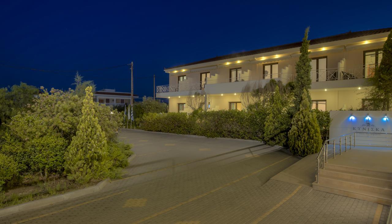Kyniska Hotel Plítra Exteriér fotografie